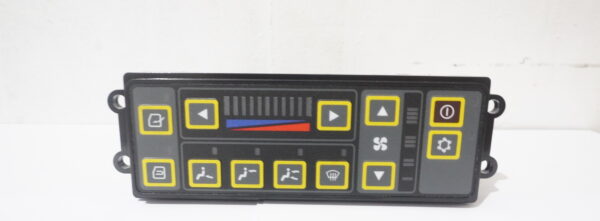 HYUNDAI R220-9S PANEL AC